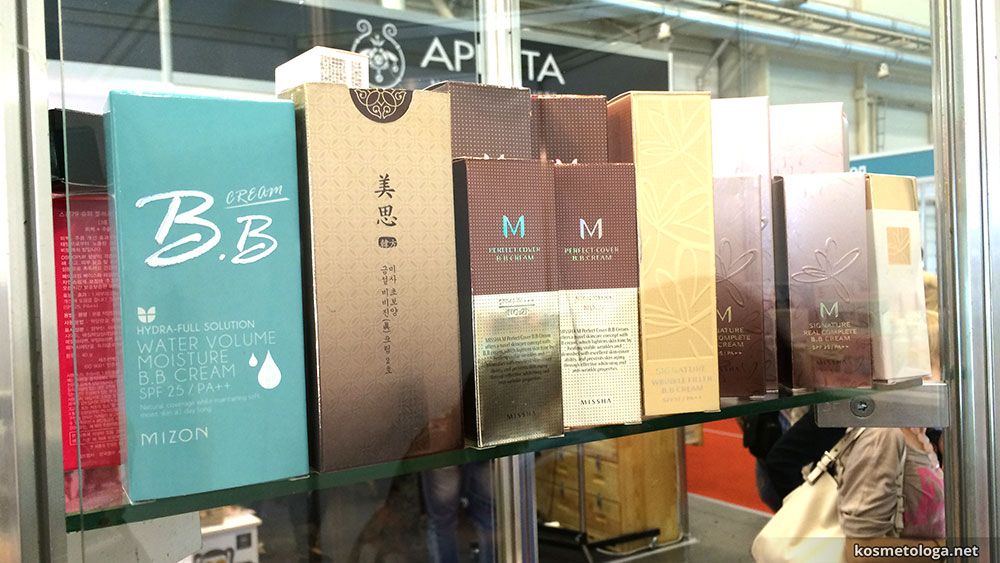 Стенд с корейской косметикой Missha на выставке ИнтерШАРМ Украина 2014 в Киеве