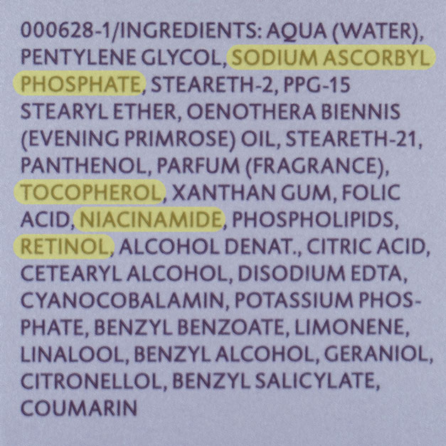 Состав сыворотки с витамином С от Dr. Spiller: Аскорбил фосфат натрия (Витамин С), Токоферол (Витамин Е), Ретинол (Витамин А), Ниацинамид (Витамин В3)